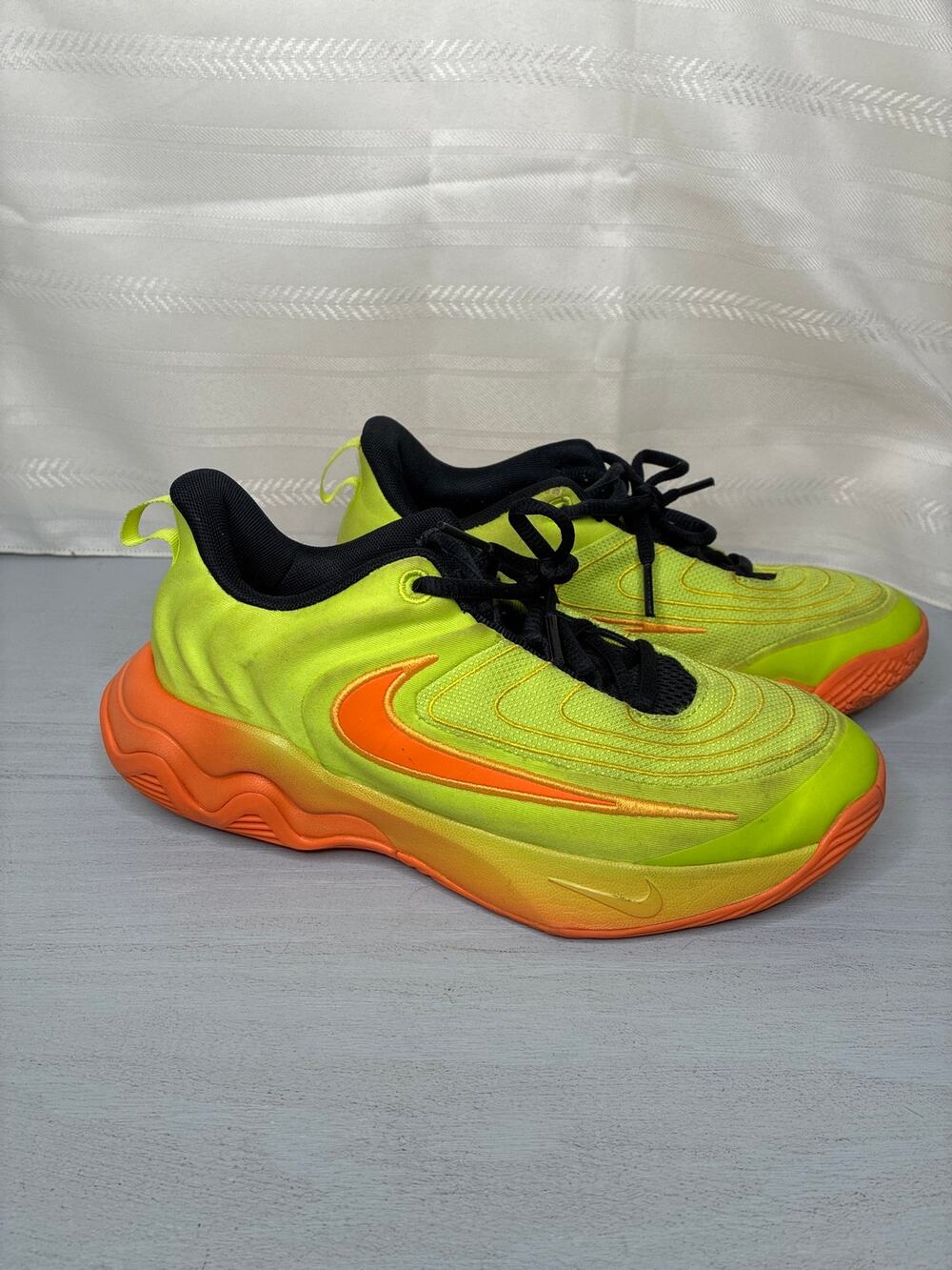 Nike Giannis Immortality 4 Basketball Shoes Orange Yellow Size 4Y Pre-Owned